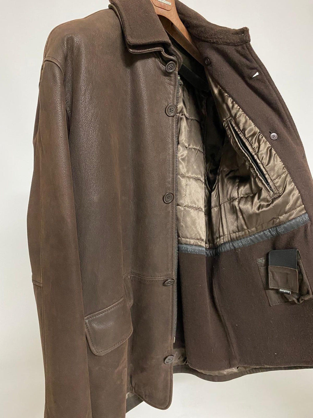 Parka homme cuir vachette taille 52 couleur marron doublure 65 %laine 35%viscose Parka homme cuir vachette taille 52 couleur marron doublure 65 %laine 35%viscose